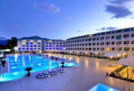 Daima Biz Otel - Antalya Flyplasstransport